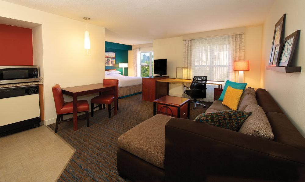 Residence Inn Atlanta Buckhead/Lenox Park Exterior photo